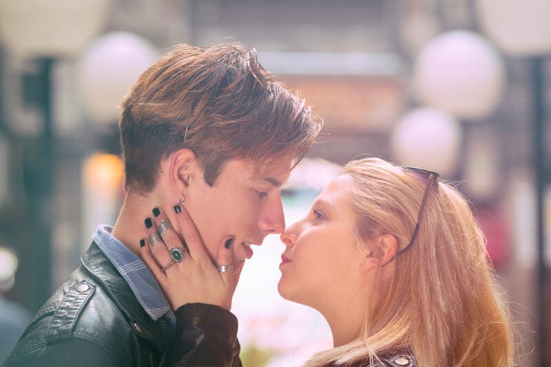 嫌われてる なぜ 彼氏がキスを避ける理由12つ 男性心理 無料占いcoemi コエミ 嫌われてる なぜ 彼氏がキスを避ける理由12つ 男性心理 無料占いcoemi コエミ